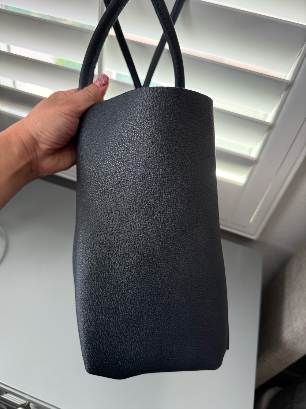 PORTLAND LEATHER GOODS VERONA tote in night owl. Premium. - Picture 5 of 12